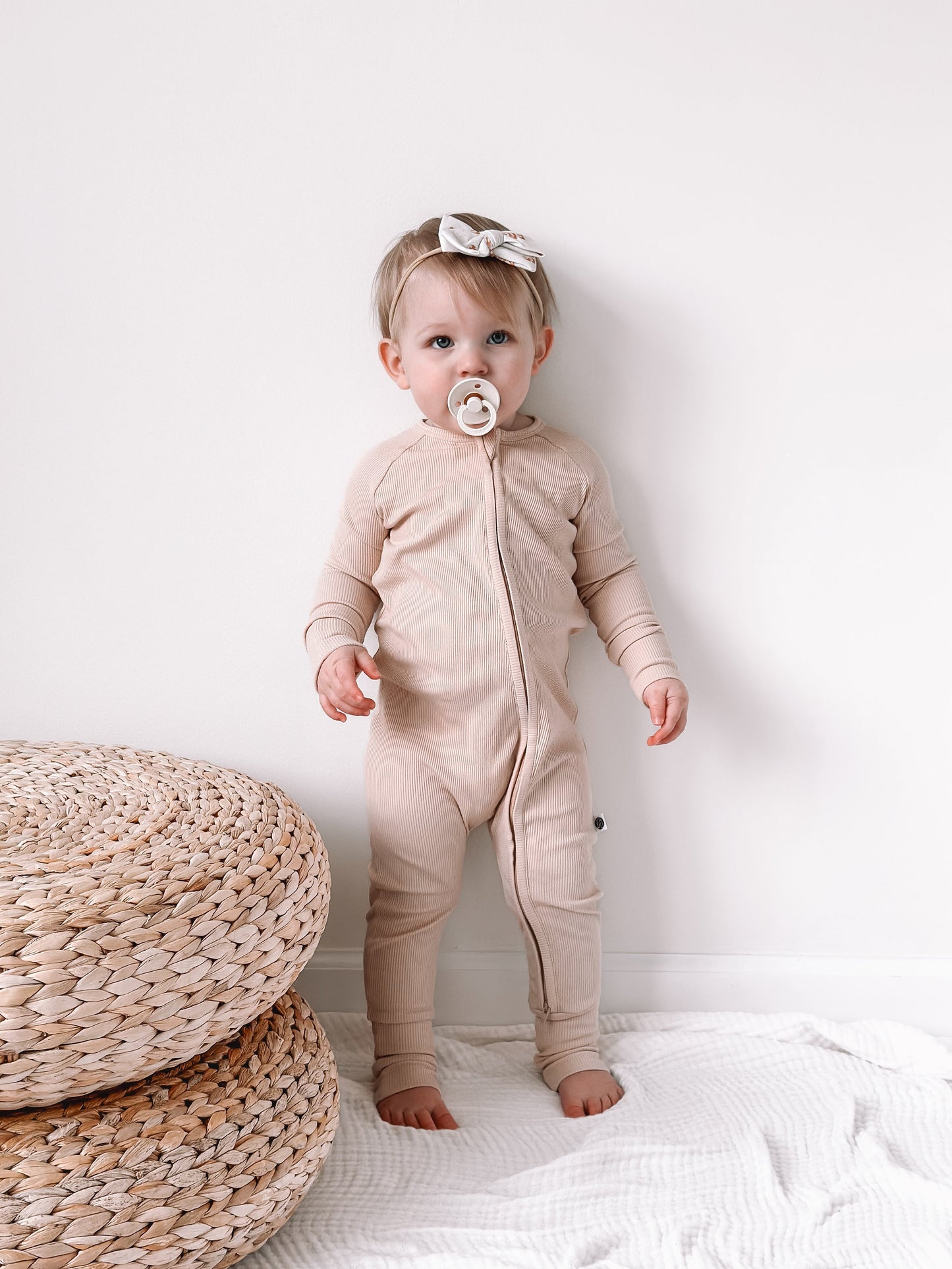 ALMOND RIBBED | ZIP ROMPER